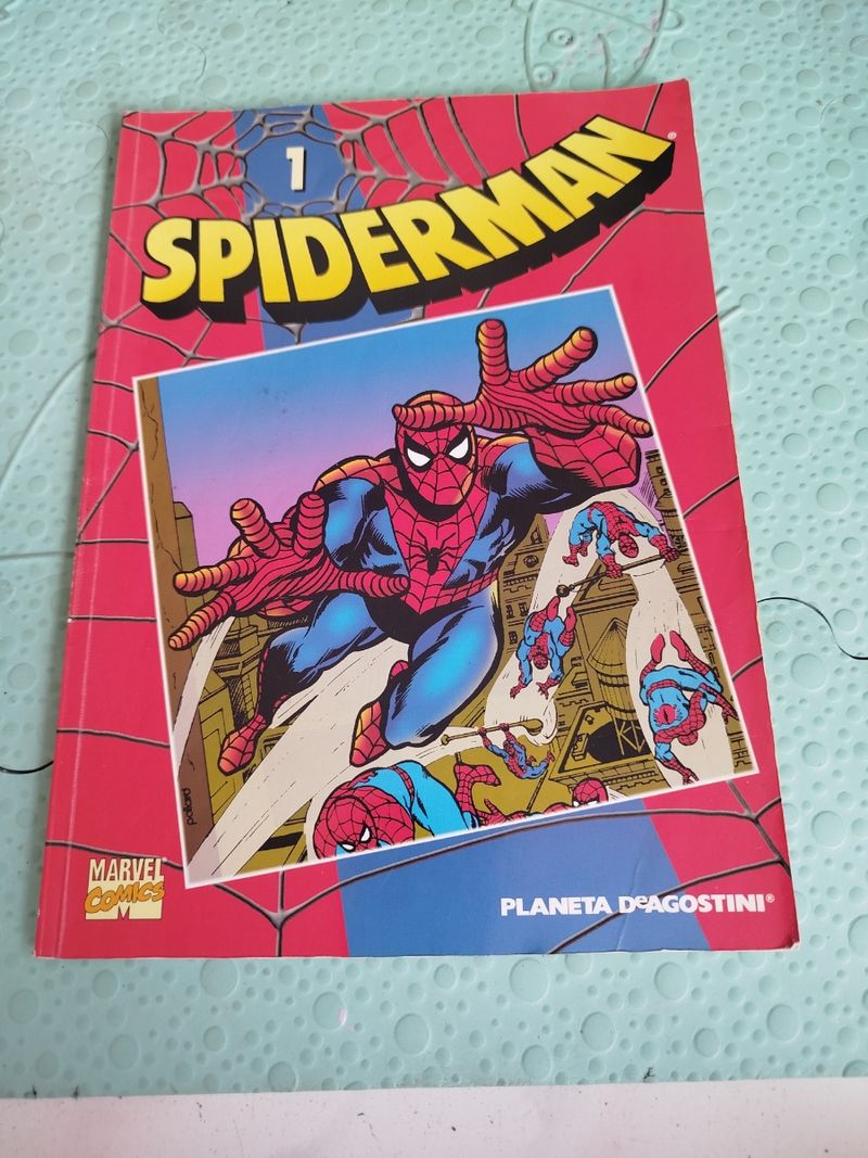 COLECCIÓN SPIDERMAN ROJO 01